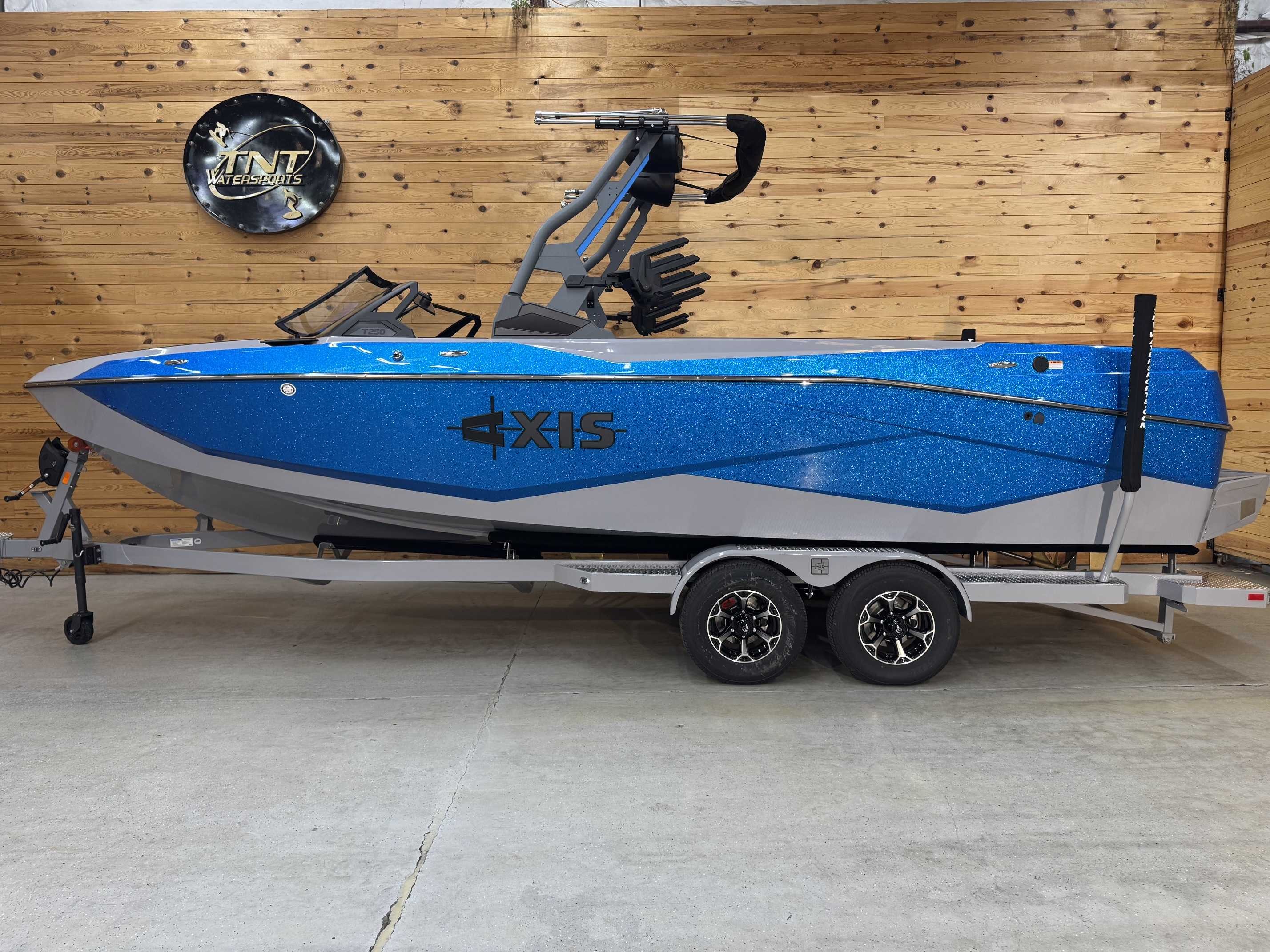 2027 Axis T250