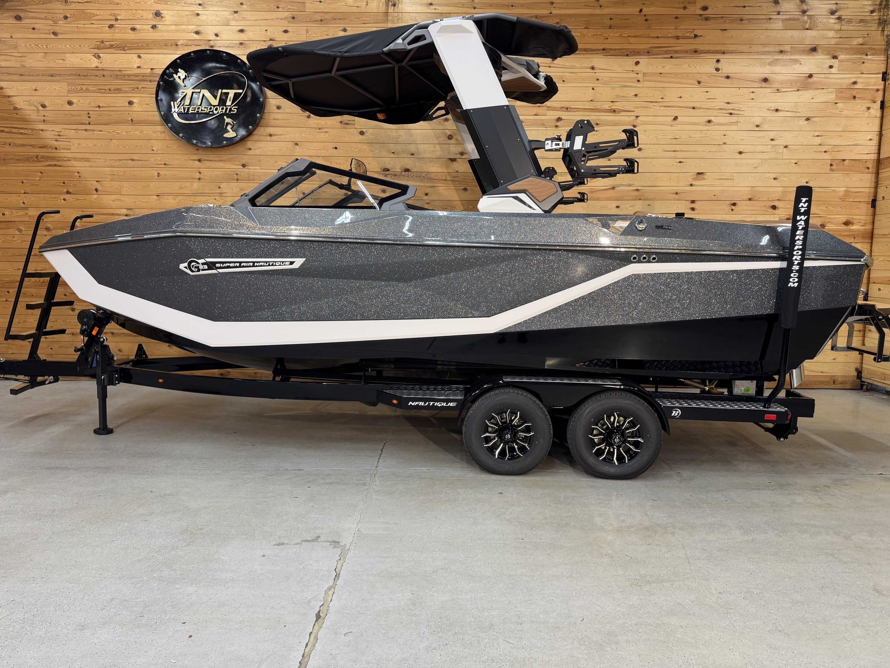 2027 Nautique Super Air G23