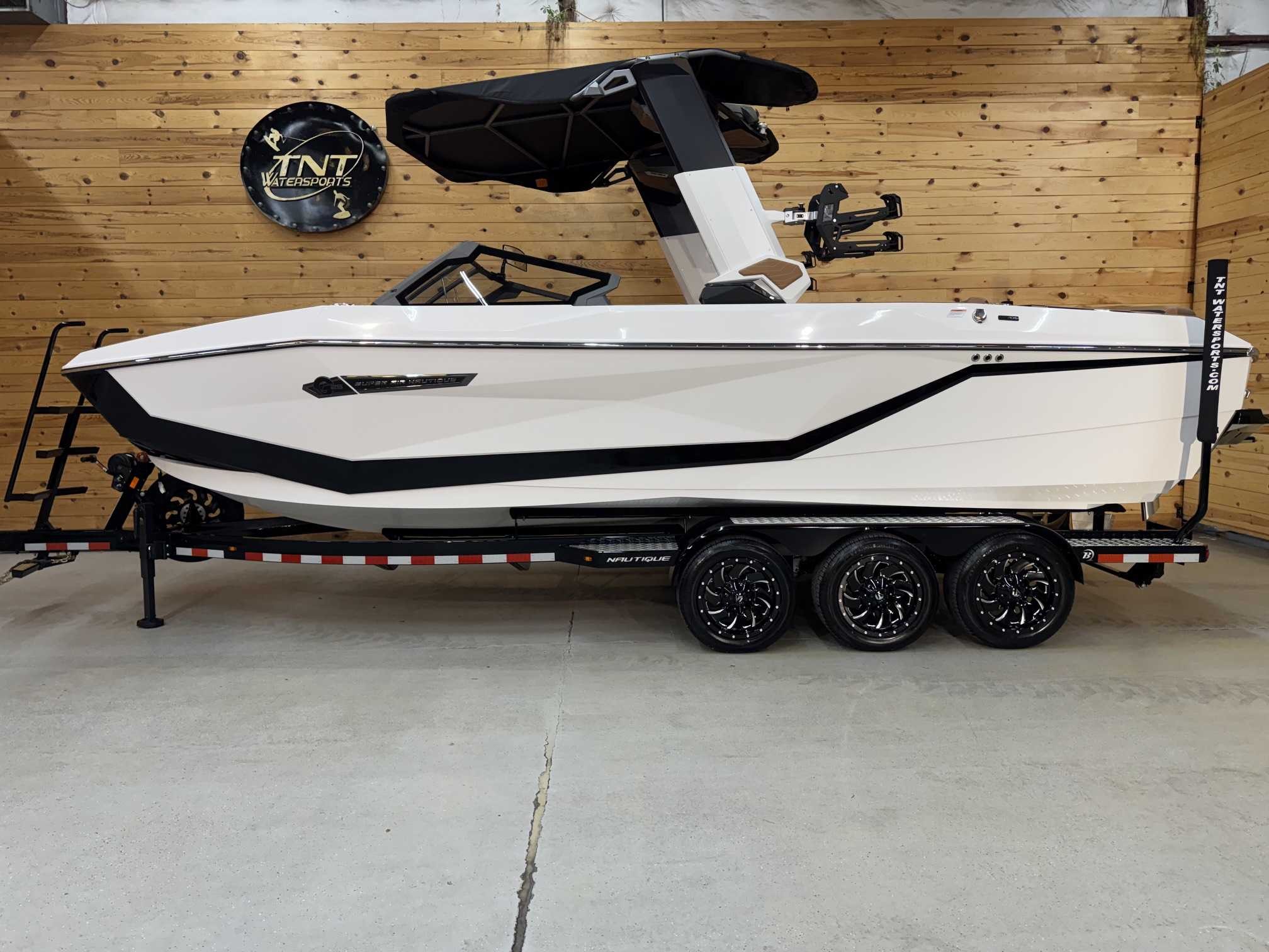 2027 Nautique Super Air G25